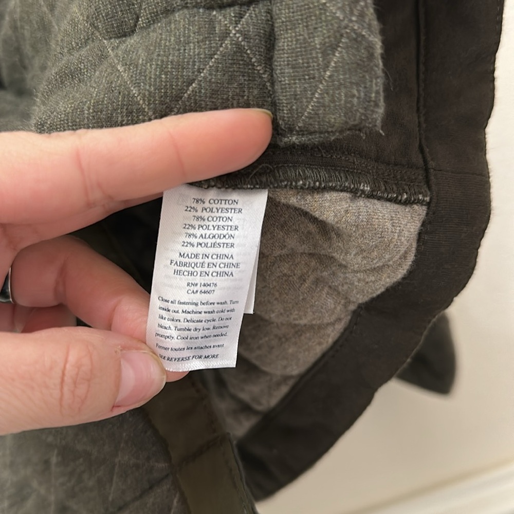 Faherty Quilted Button Down Jacket - image 4